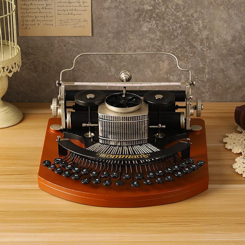 写真撮影用のヴィンテージタイプライターモデル、レトロなオフィ - Home Office Industrial Style のレビューと価格