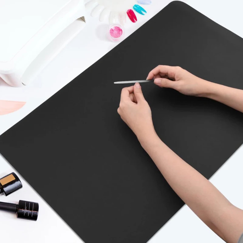 柔らかく折りたたみ可能なテーブルマット – 防水、傷つきにく - Desk Mat Leather のレビューと価格
