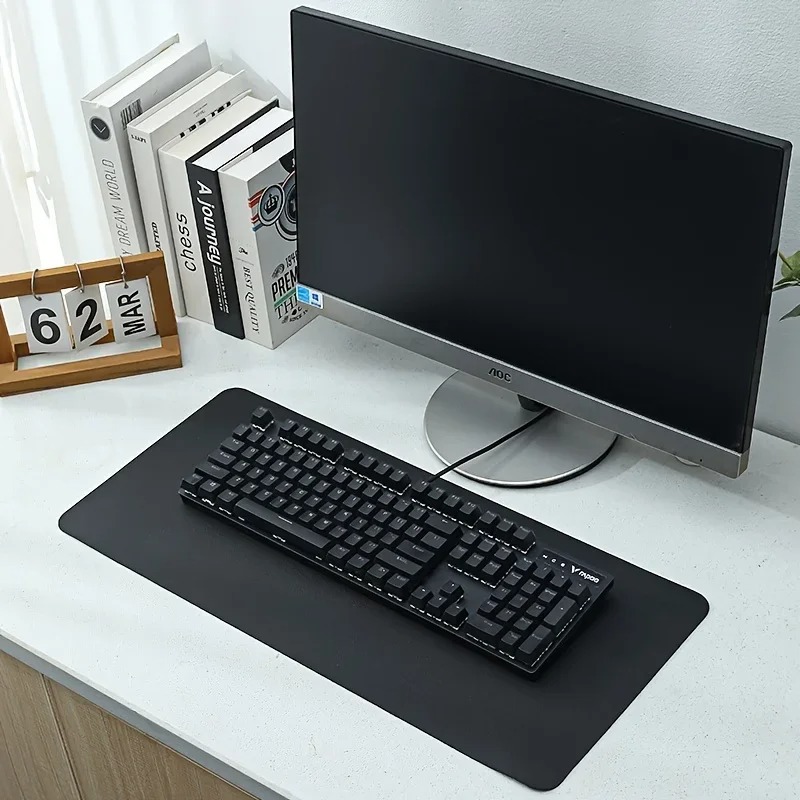 ピンクの無地レザーデスクパッド、マウスプロテクター、大小のマ - Desk Mat Leather のレビューと価格